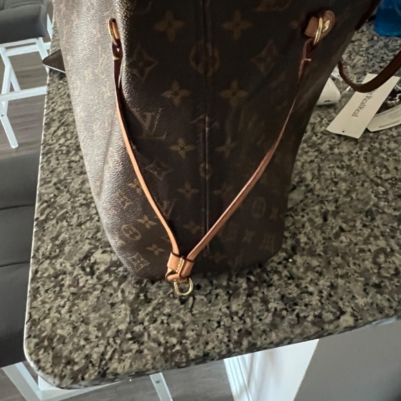 Louis Vuitton authentic - Picture 8 of 9